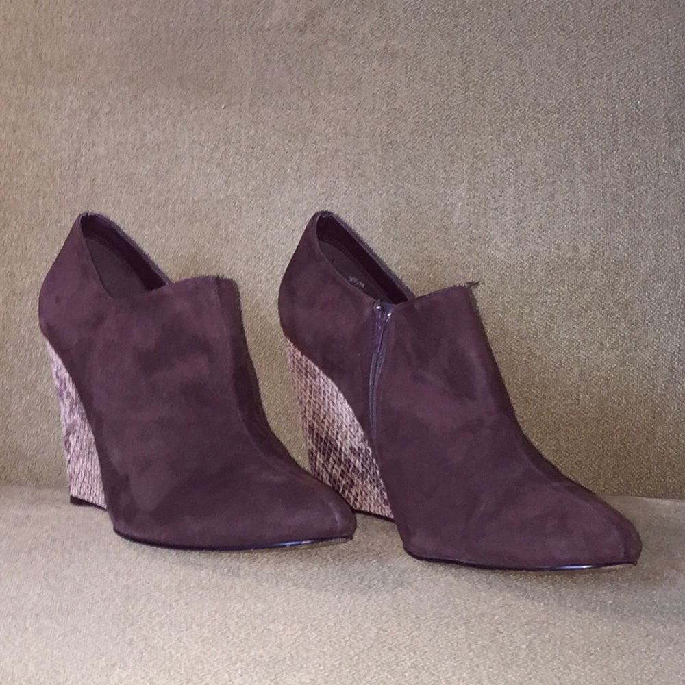 Beverly Feldman Brown Suede Wedge Boots 9 1/2M
